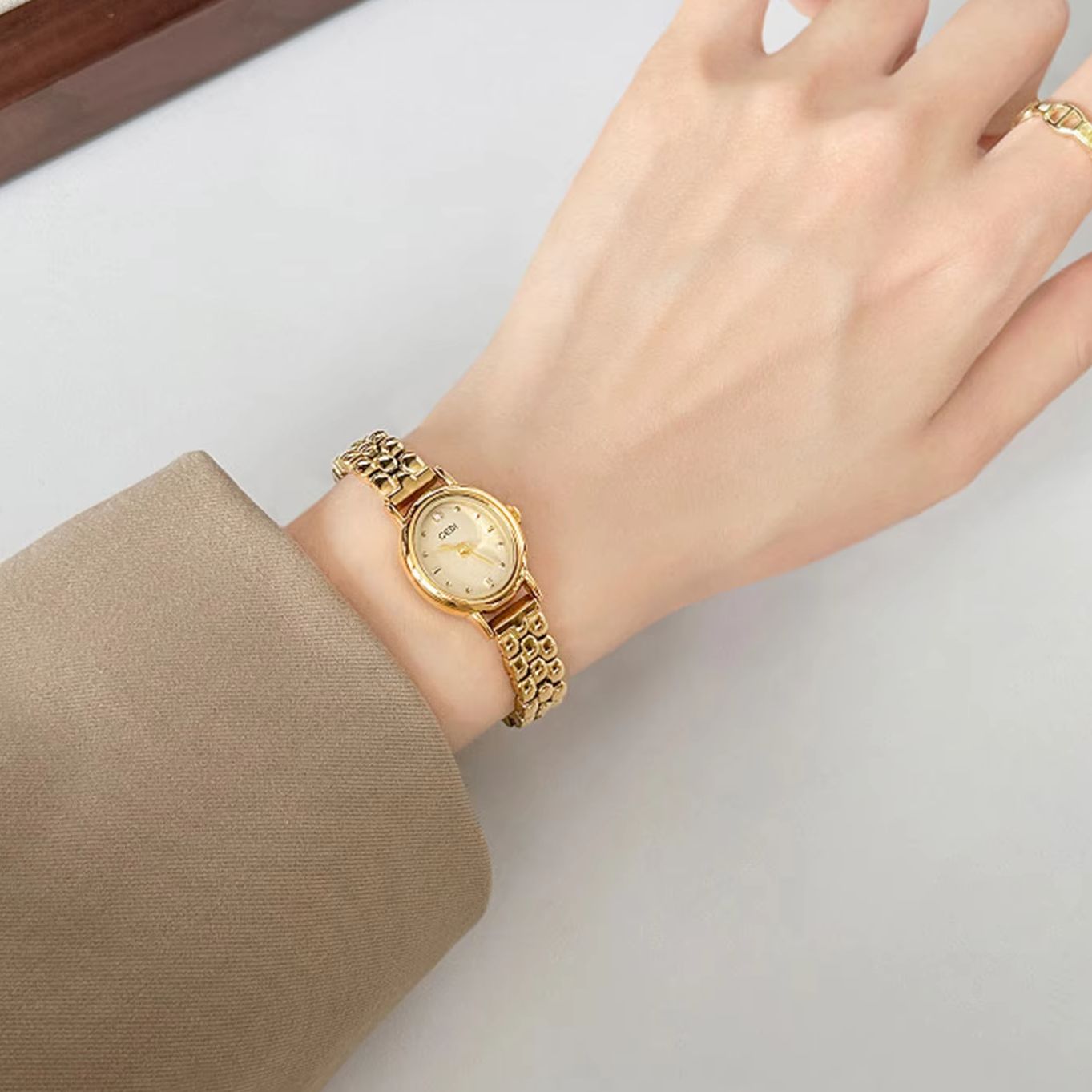Relógio de Luxo Original para  - Quiet Luxury Watch avaliação e preço